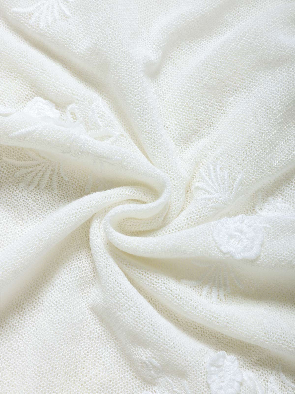 White 1950s 3D Floral Embroidery Mesh Cover-up - Image 6
